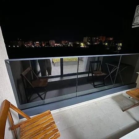 Brand New - 3 Mara - Campus *